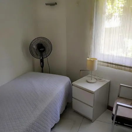 Girbal Terrace Apartmán *